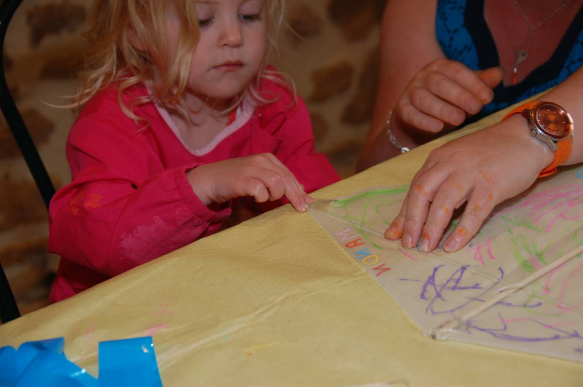 12 Beau Du Ciel animation cerf volant Stand 04 loading file